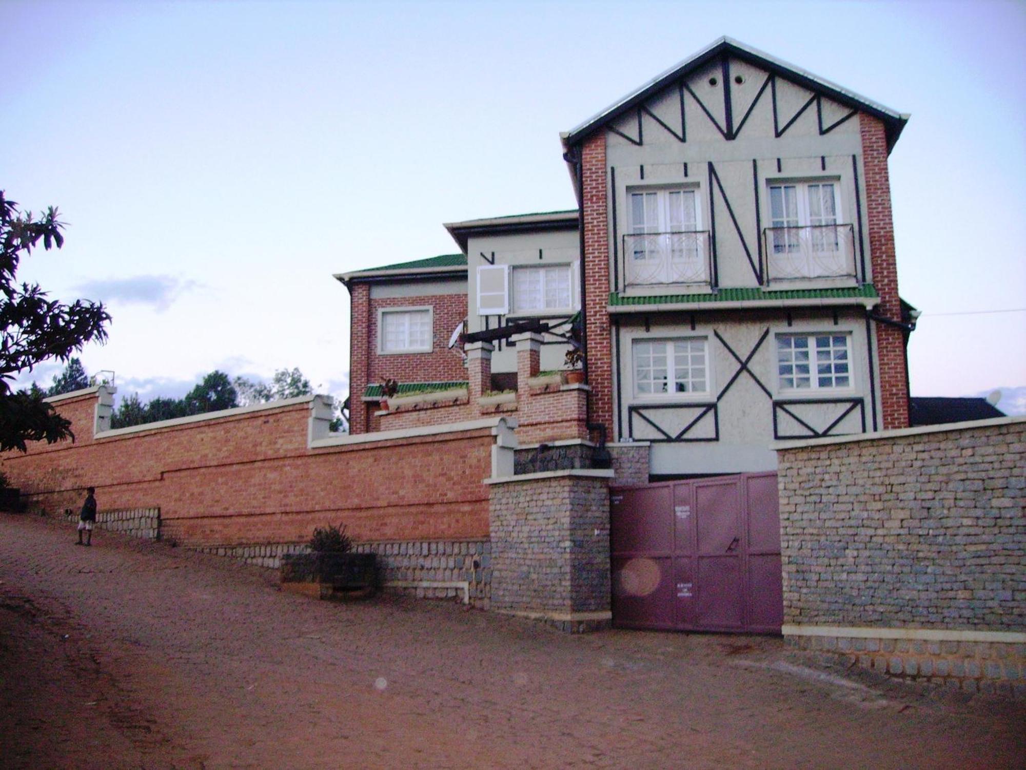 Appartements D'Hotes Marciloui Antsirabe Exteriér fotografie